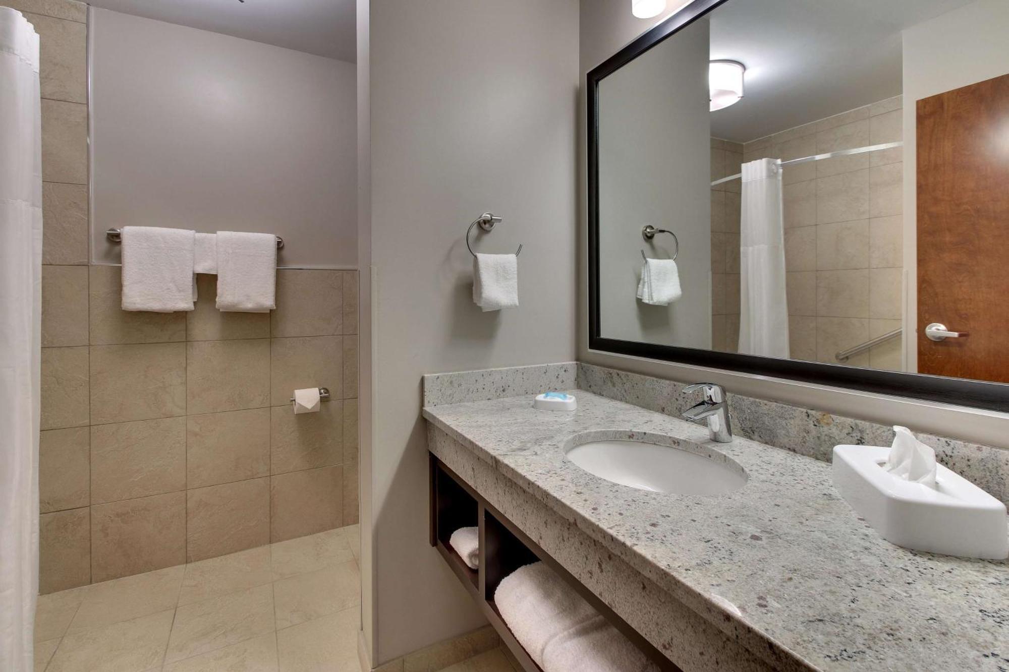 Drury Inn & Suites Columbus Polaris Luaran gambar